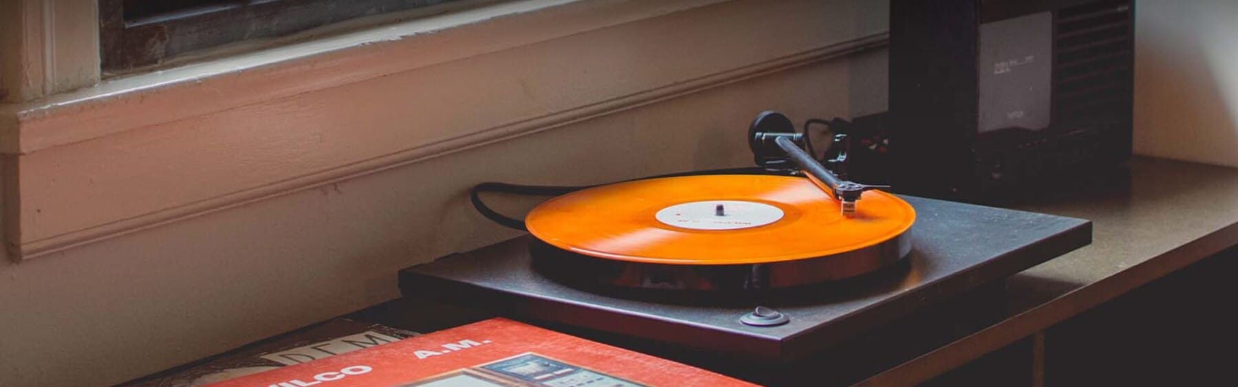 tocadiscos calidad y economicos estilo nuevo y retro o vintage MUSE