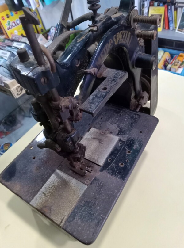 maquina de coser super vintage