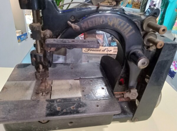 antiguedades maquina de coser alemana