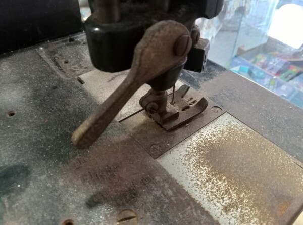 costura industrial piel