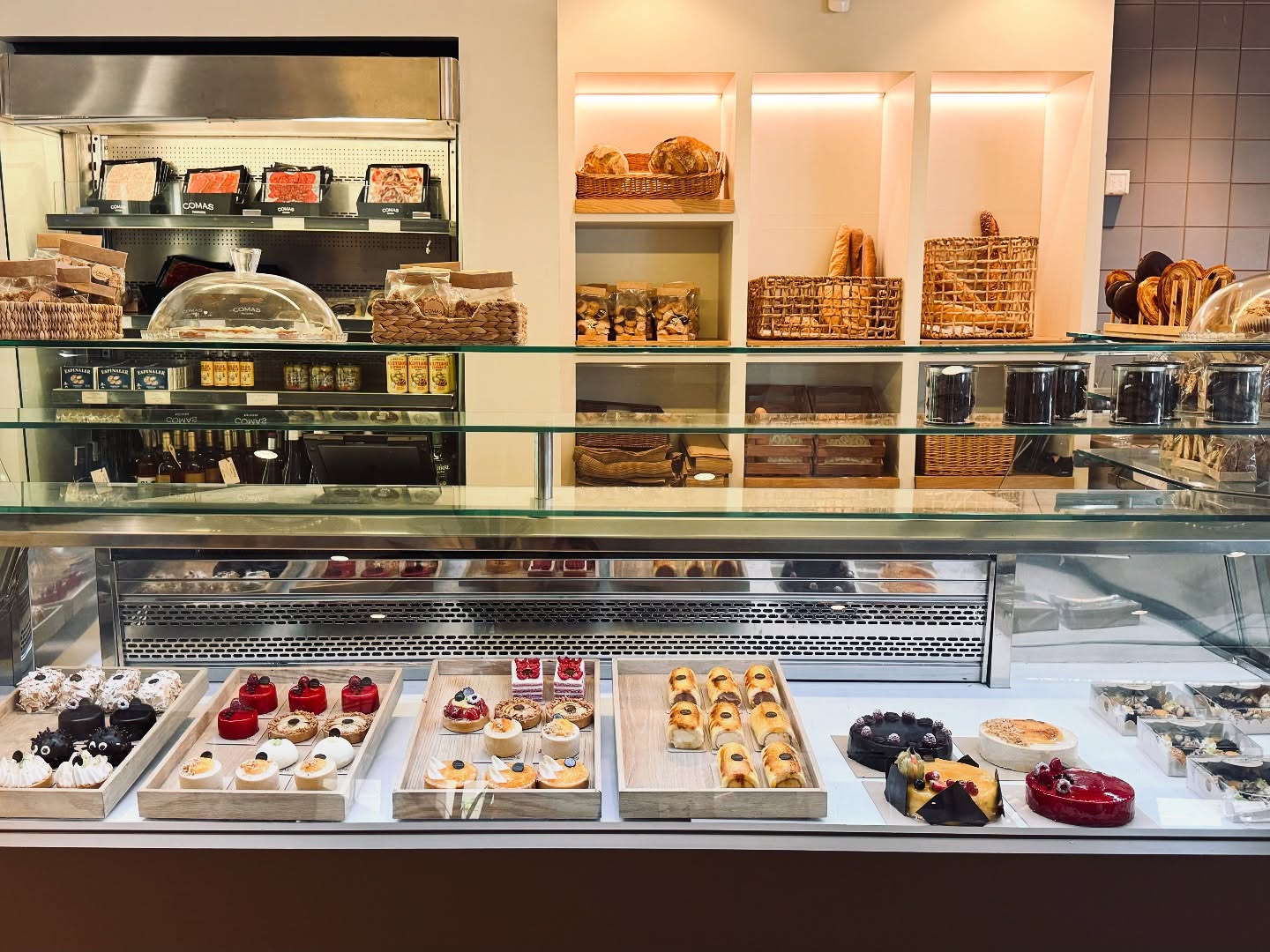 pasteleria comas badalona tartas a medida postres cassolans