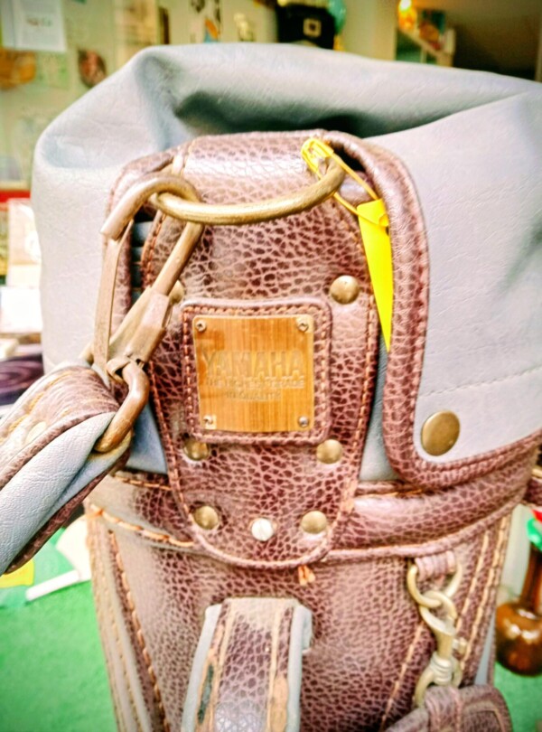detalle de bolsa golf vintage yamaha premium