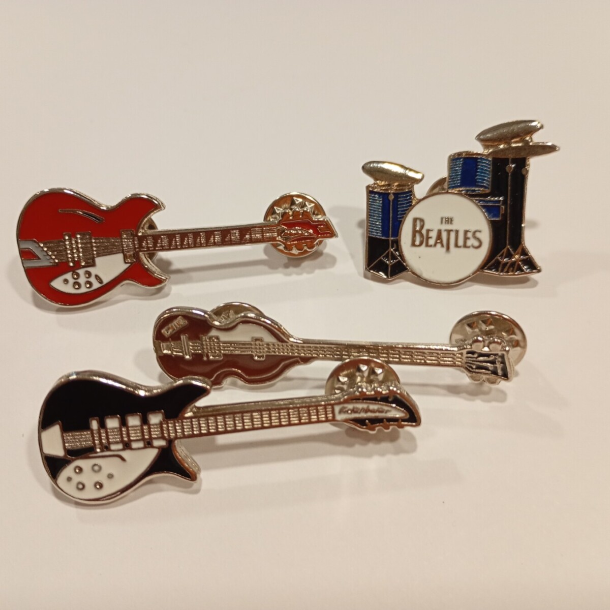 Lot De 4 Pins Vintage Rock'n'Roll – The Rolling Stones, Beatles, The Who, Kinks