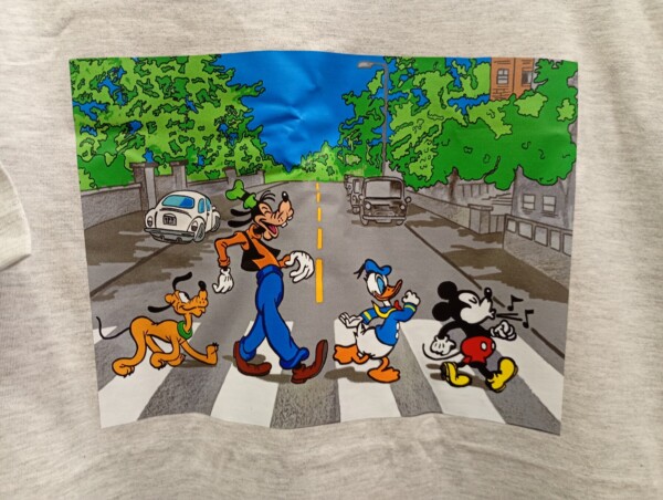 disney beatles abbey road camiseta