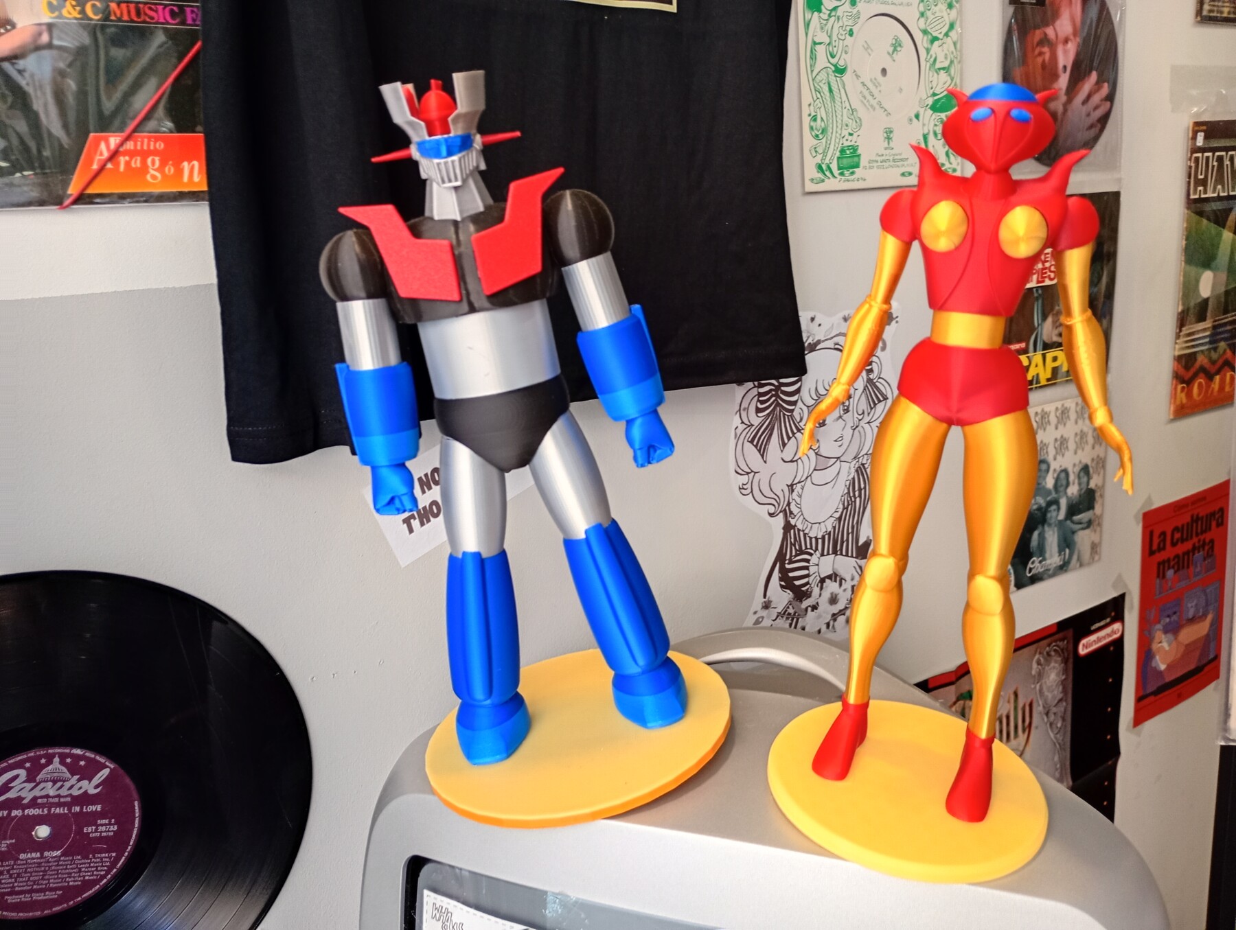 Mazzinger & Aphroditta Figuras - Image 3