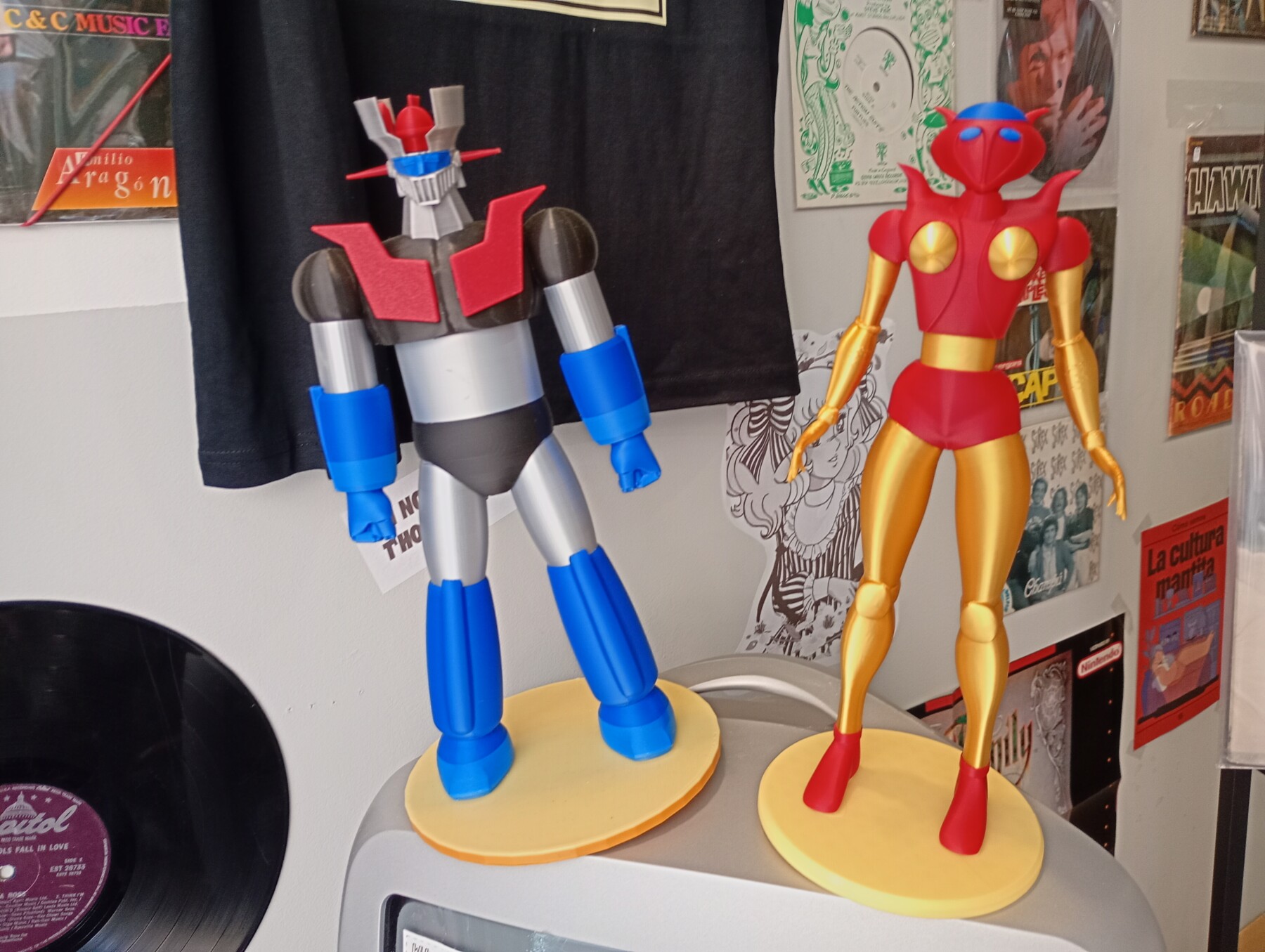 Mazzinger & Aphroditta Figuras - Image 6