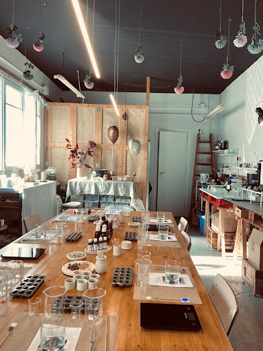 local y tienda de artesania almas libres badalona velas soja decoracion