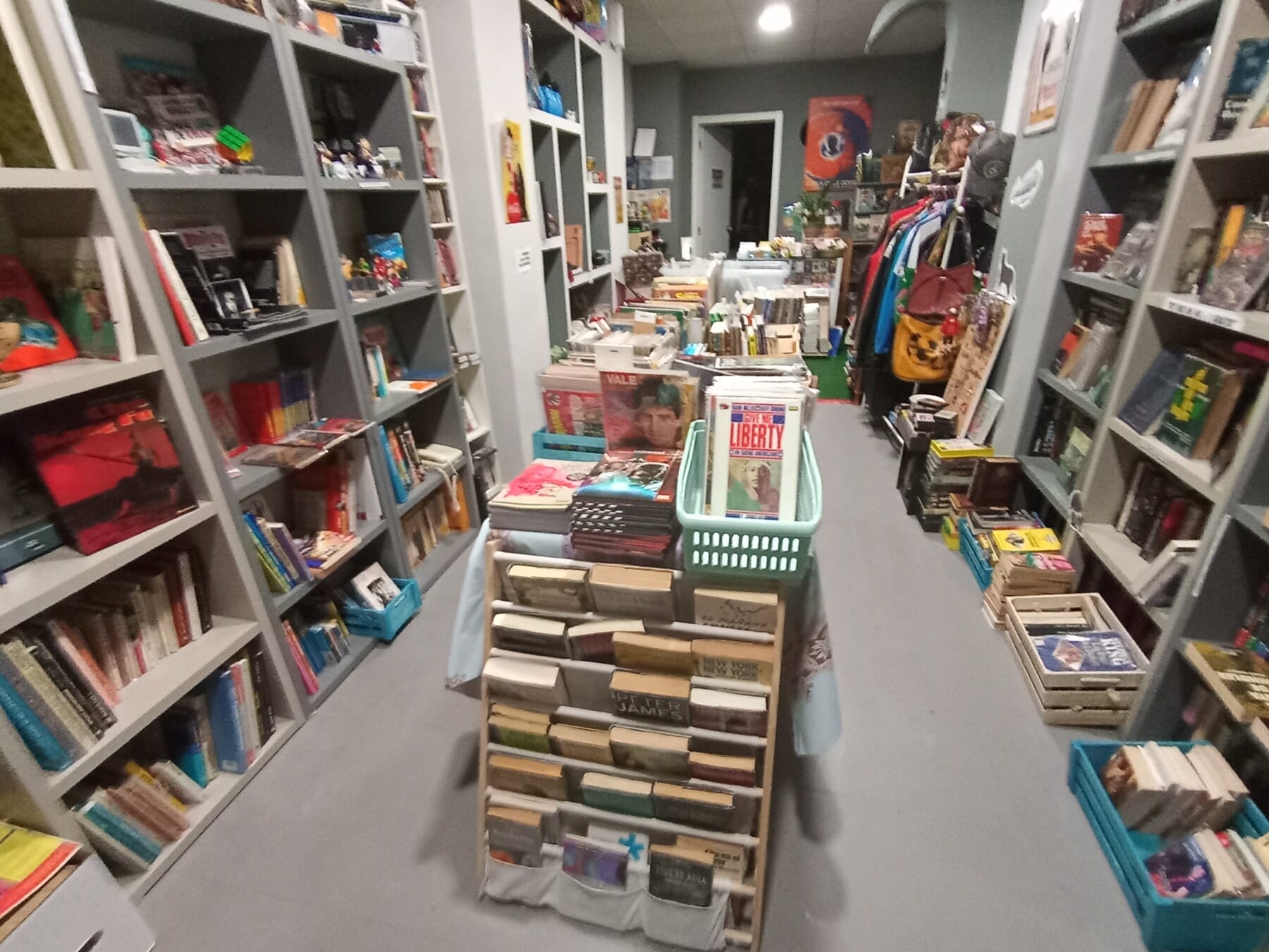Second-hand books in English, French and German in Barcelona and Badalona