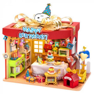 SNOOPY HAPPY BIRTHDAY SCENE MODEL -