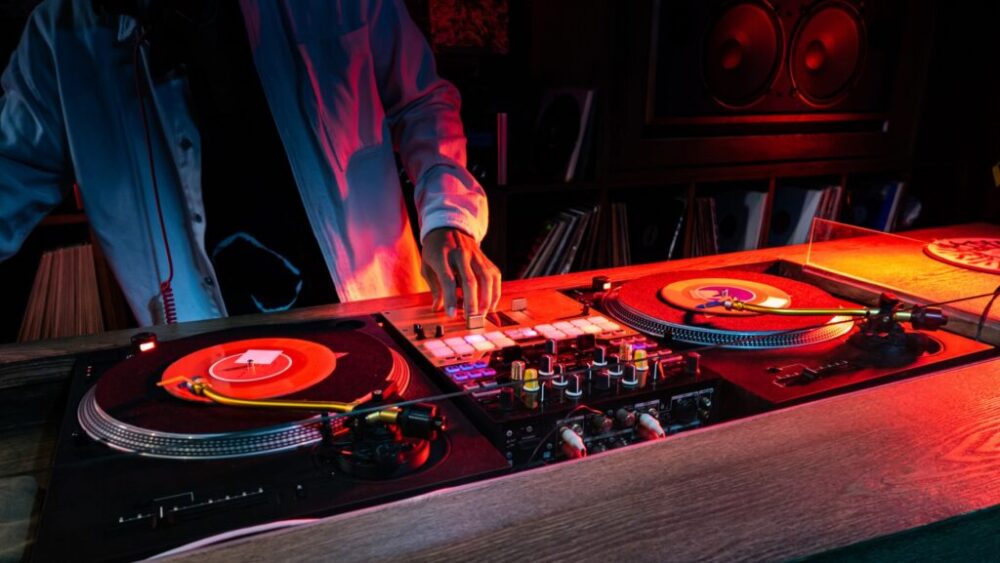 dj rave eventos flea markets disc jokey todos los estilos techno trance dance