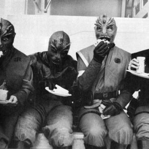 V Los visitantes serie clásica - Momento de almuerzo en el rodaje, extras reptilianos - Lámina Poster Print A3 Plus